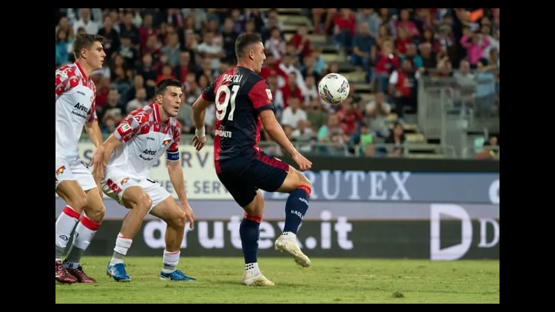 Minh họa cho "Hình ảnh bóng đá 'Cremonese'